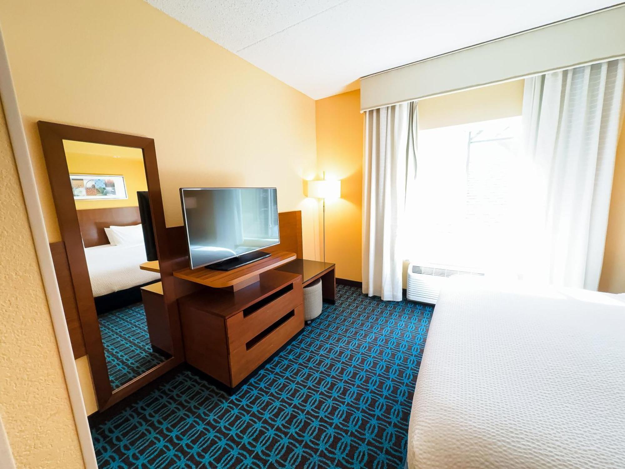 Fairfield By Marriott Расселлвилл Экстерьер фото