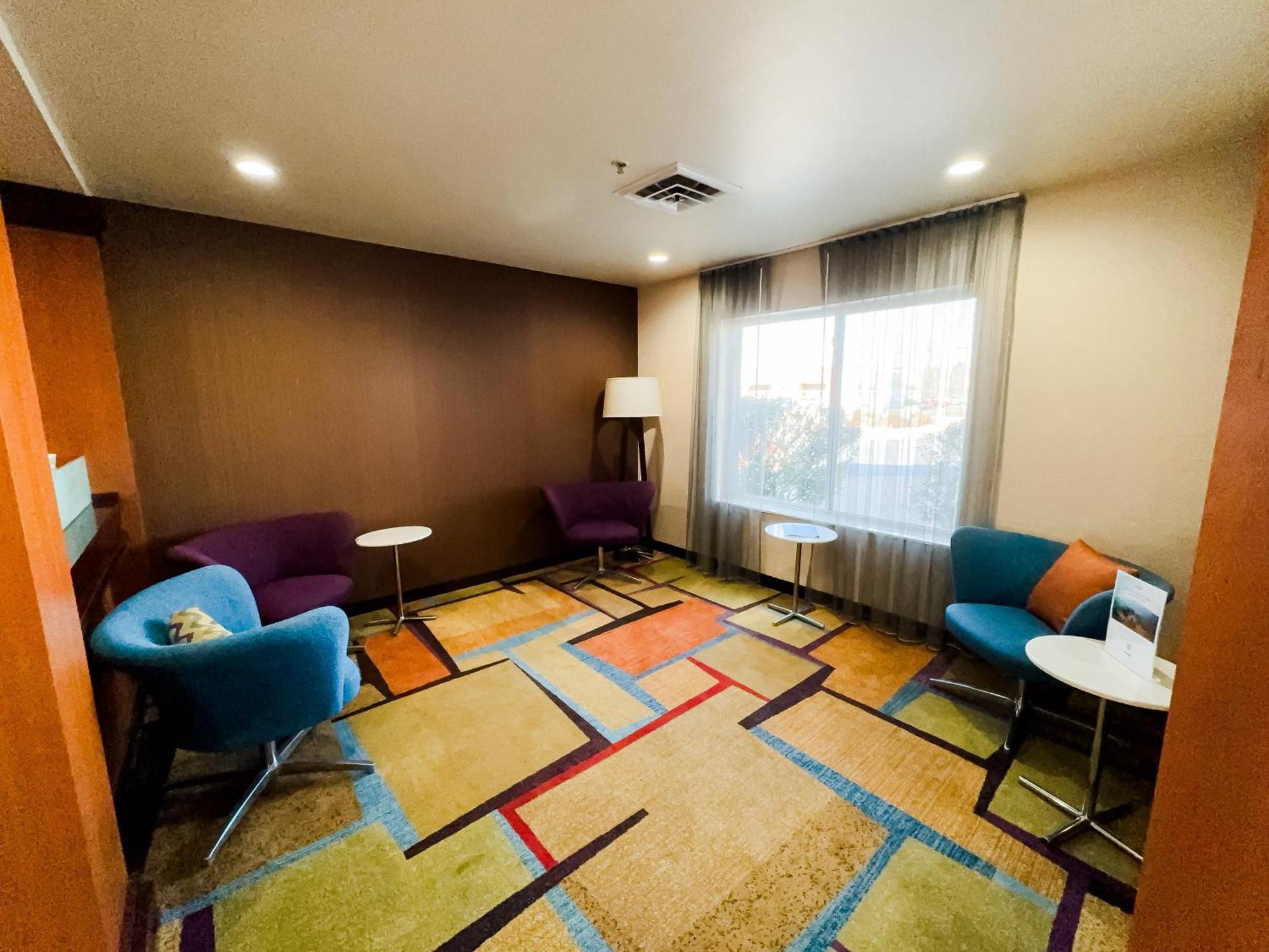 Fairfield By Marriott Расселлвилл Экстерьер фото