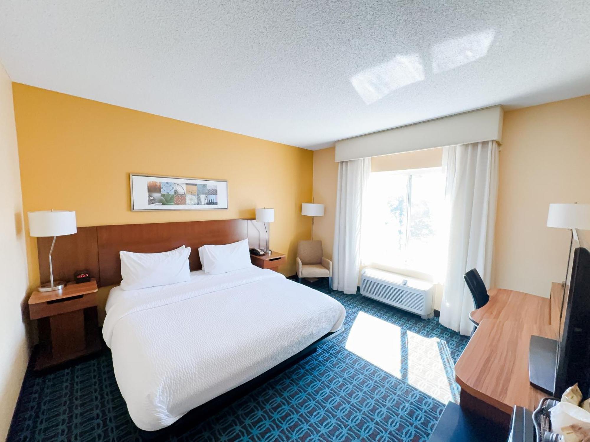 Fairfield By Marriott Расселлвилл Экстерьер фото